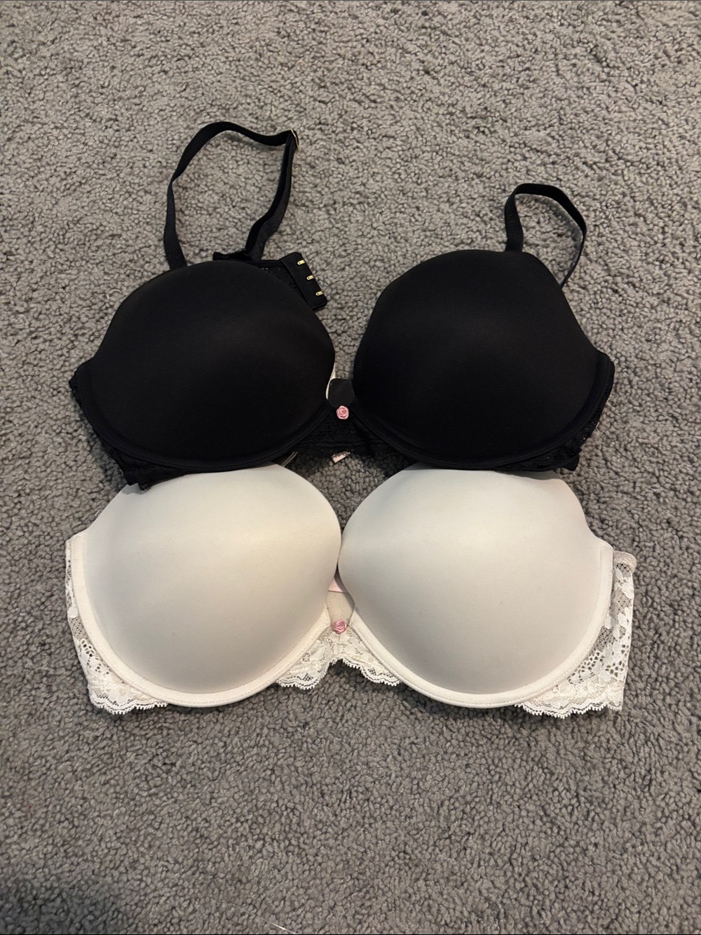 Victoria's Secret Dream Angels Black & White Push-Up Bra Set